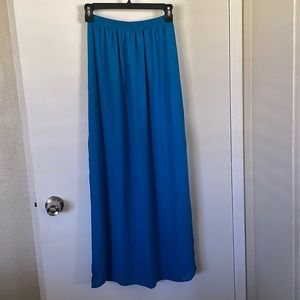 Soprano elastic waist maxi skirt w/slits on both sides. NWT!